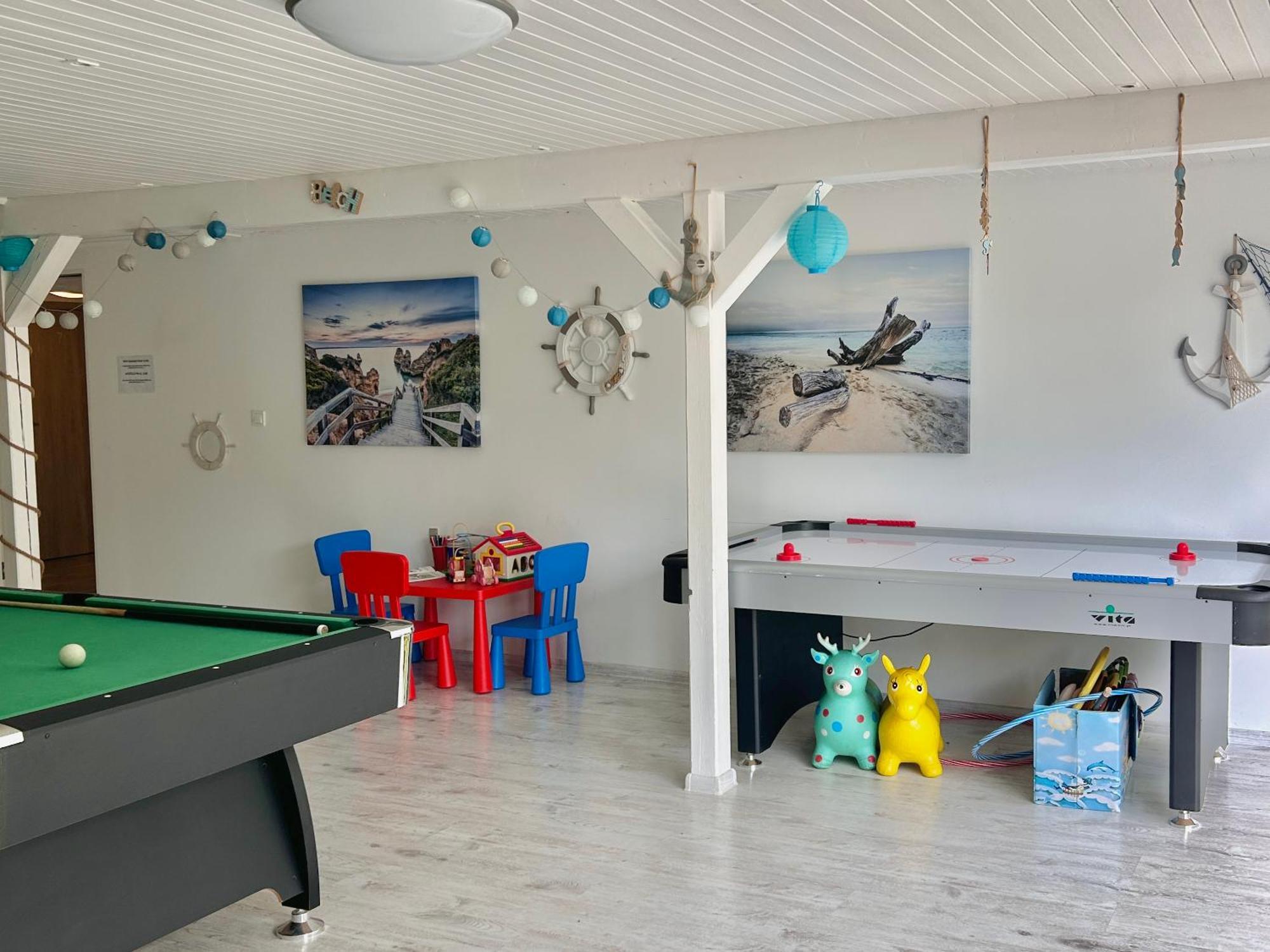 Apartamenty Molle Åkirkeby Exteriör bild
