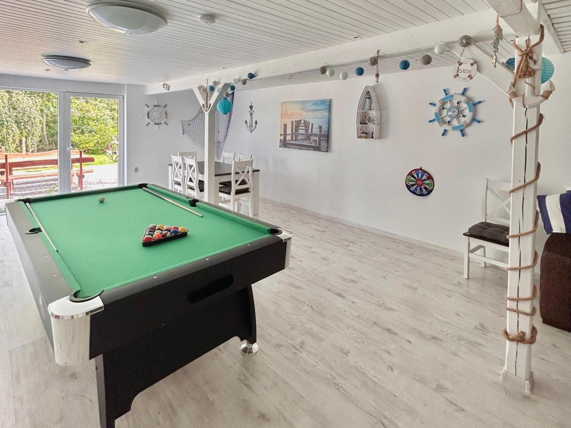 Apartamenty Molle Åkirkeby Exteriör bild