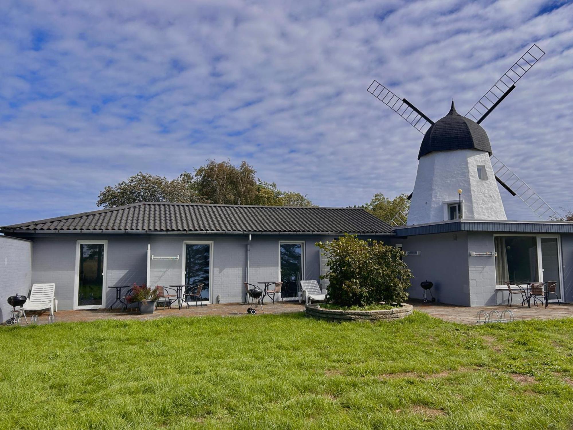 Apartamenty Molle Åkirkeby Exteriör bild