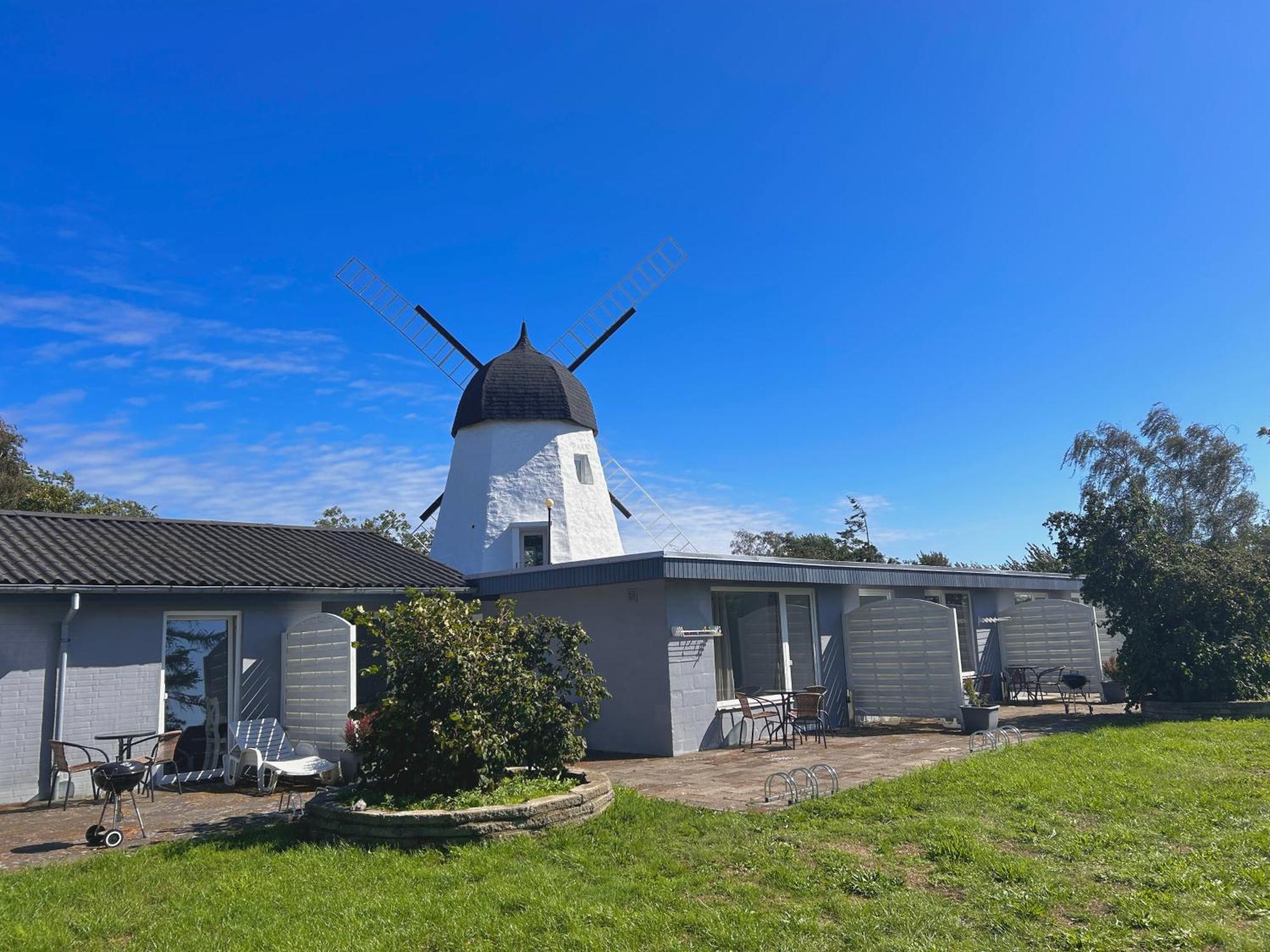 Apartamenty Molle Åkirkeby Exteriör bild